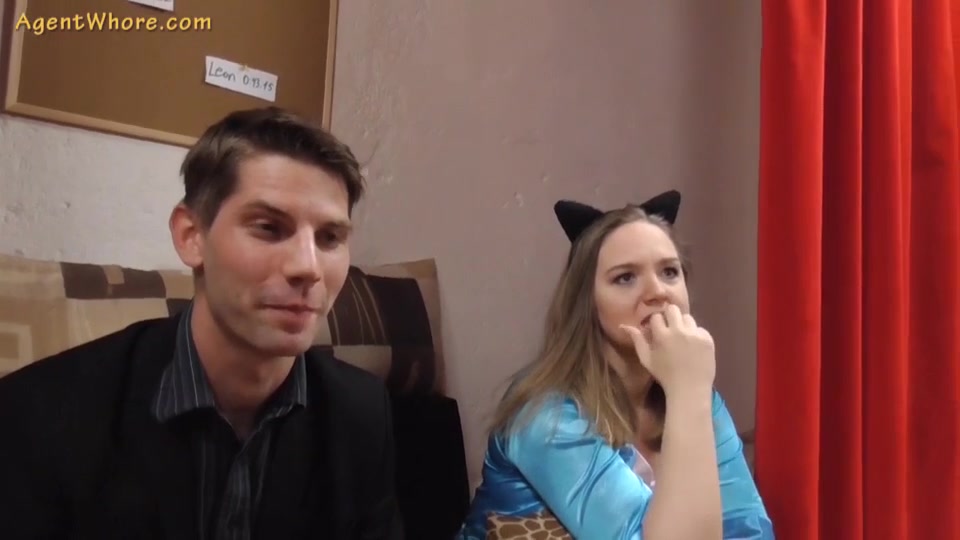 Youngie and a curvy agentwhore