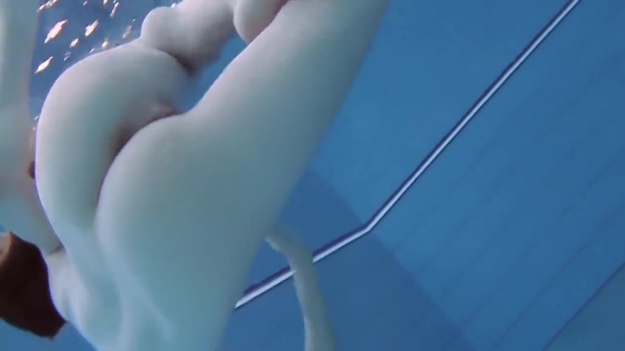 Super Hot Underwater Hairy Babe 5 Min With Anna Netrebko