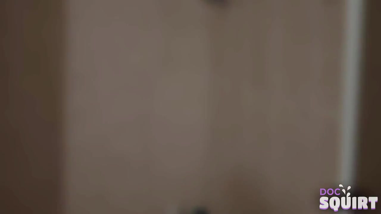 4k - Doc Helps Lovely Brunette Squirt