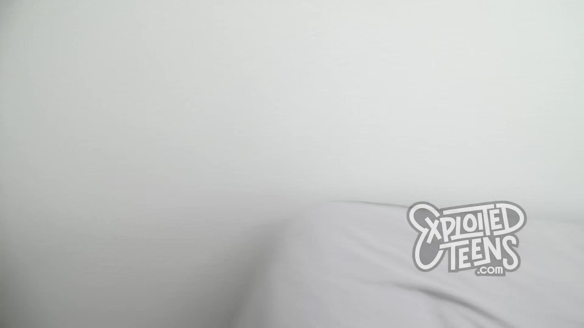 This 4 foot 9 Latina teen 18+ with amazing tits gives a sloppy BJ