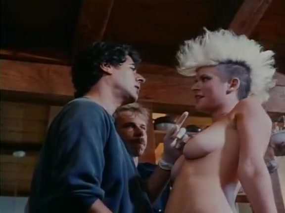 Ginger Lynn Allen, Lois Ayres, Gina Carrera in classic sex video