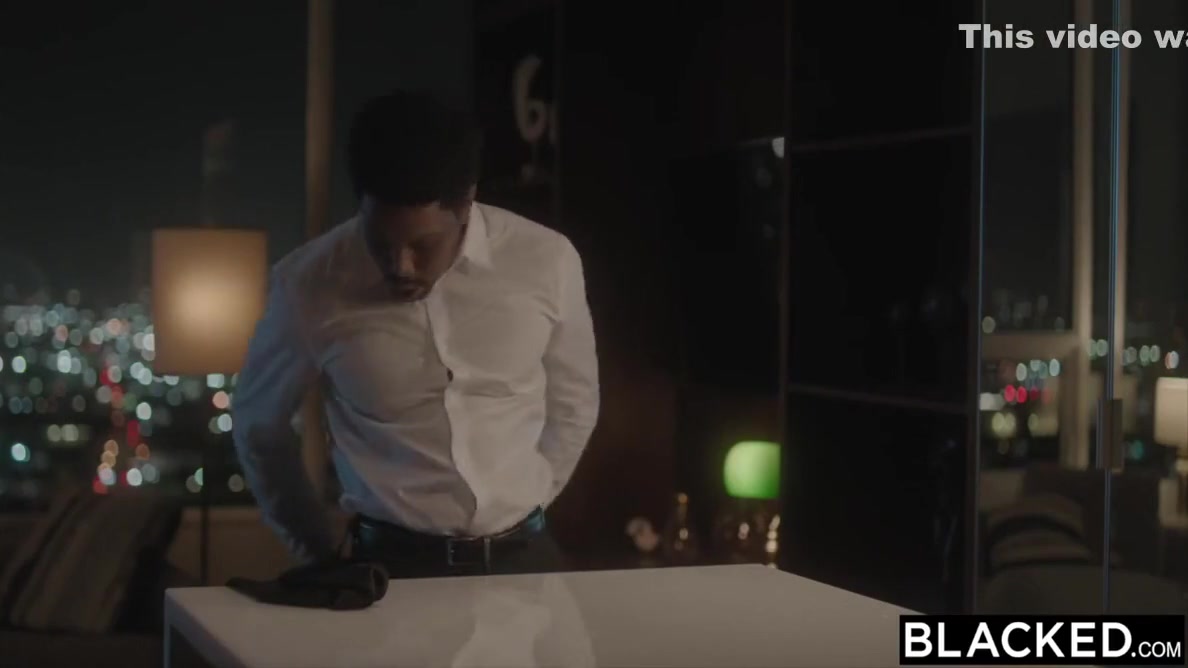 Stunning Gizelle Cant Resist Her Bodyguards Bbc With Isiah Maxwell