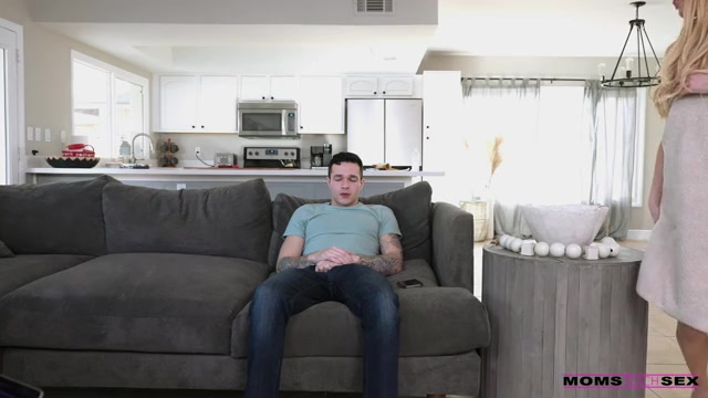 No Looking At Stepmommy - S19:E4 - Nubiles-Porn