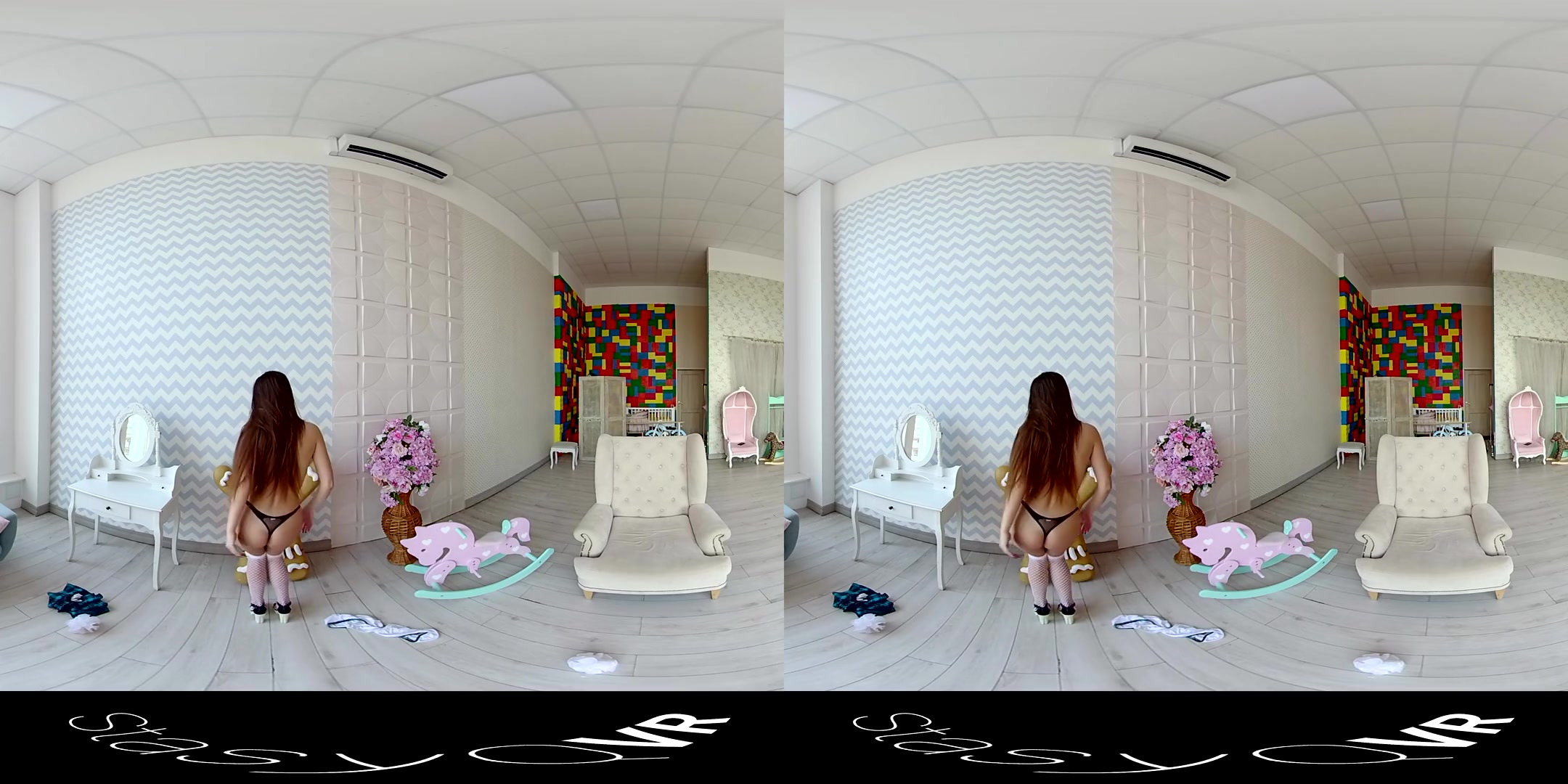 ForyQ in Playful Playdate - StasyQVR