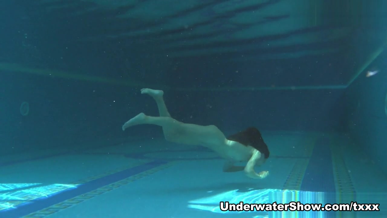 Russaka Video - UnderwaterShow