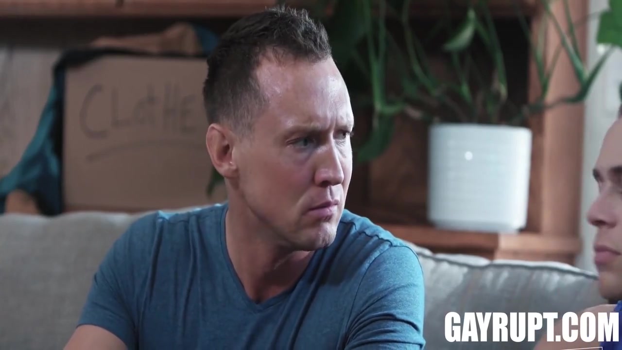 Lean On Me 7 Min With Pierce Paris, Johnny Moon And Gay Porn