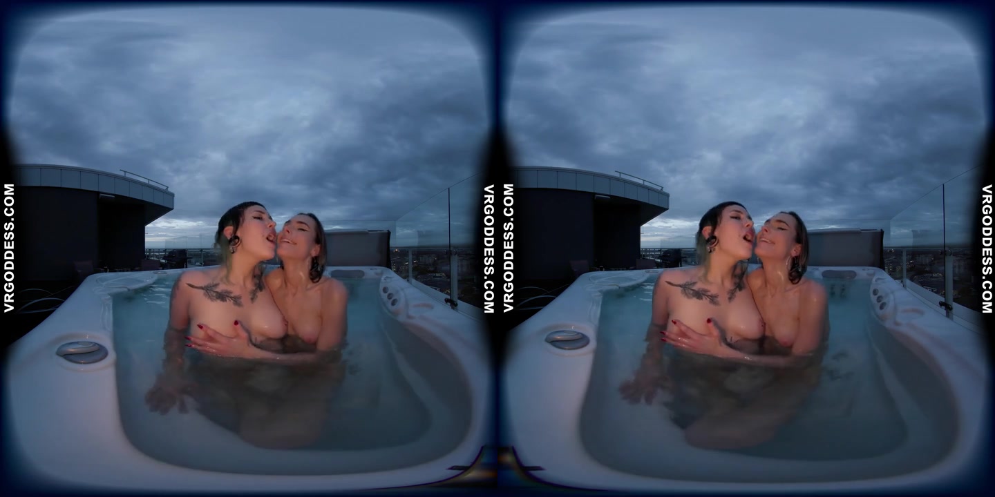 Sammie And Her Friend Poppy Scissoring And Tribbing In The Jacuzzi