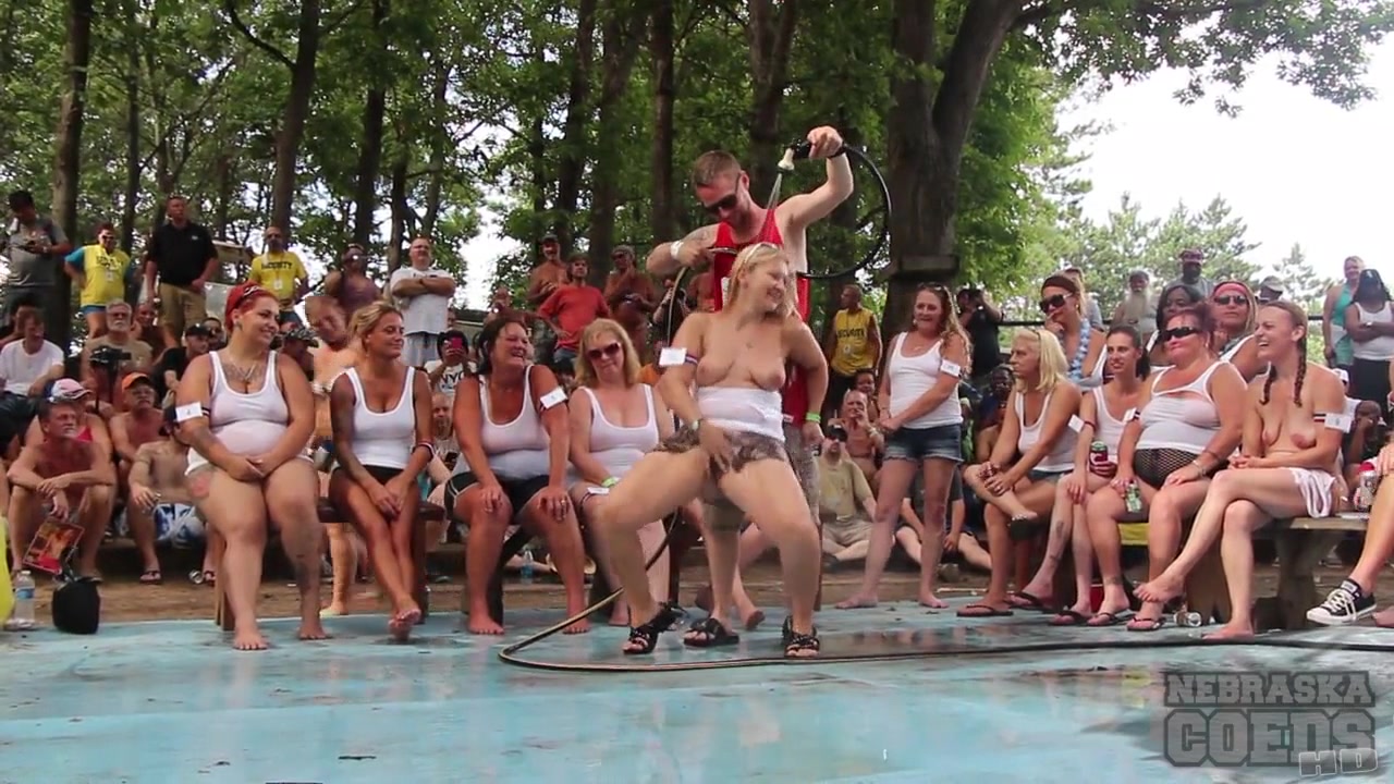 Amateur Wet Tshirt Contest At Nudes A Poppin 2015 Last Weekend - NebraskaCoeds