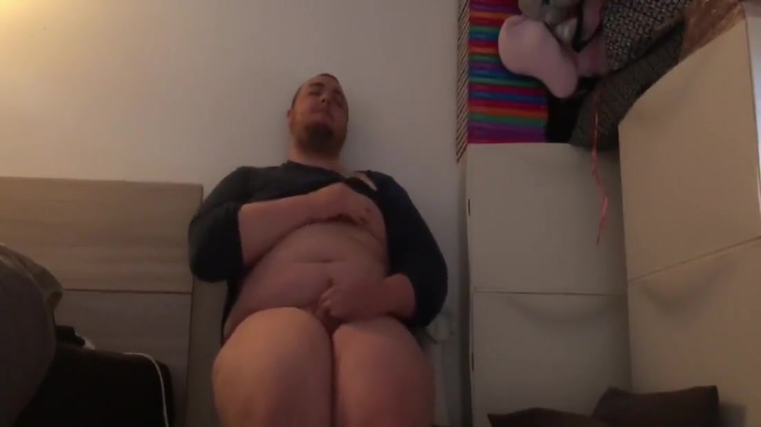 Bbw Masturbates On His Stepsisters Bedroom