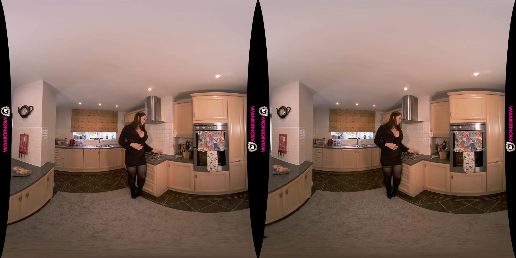 Horny Favour - WankitnowVR