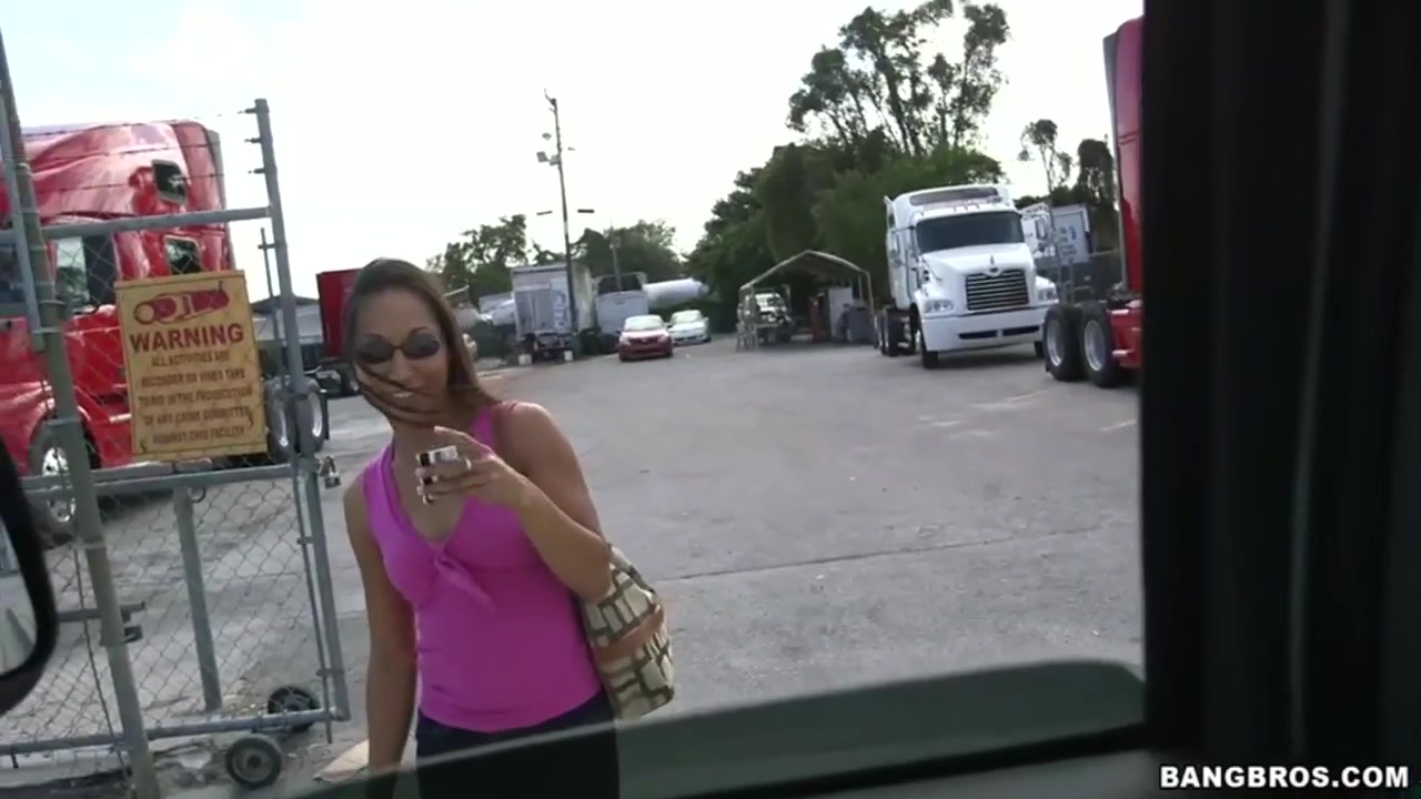 Hottie on the street