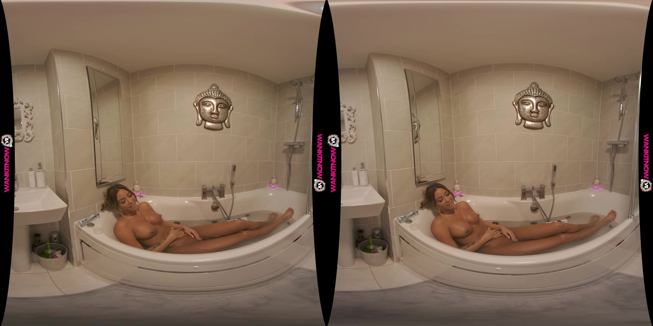 Wank And Watch - British Babe Playing in the Bathtub for You