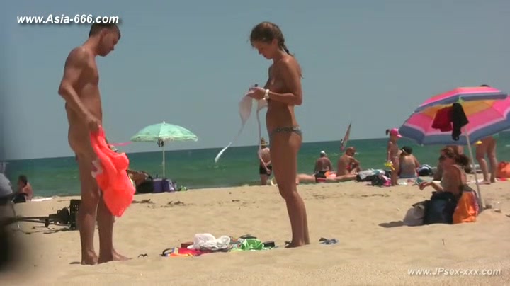peeping Naturist Beach.29