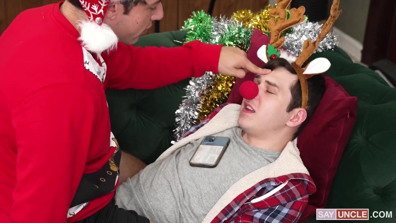 Xmas Decorations Turn Into Forbidden Desires With Archie Paige And Dakota Lovell