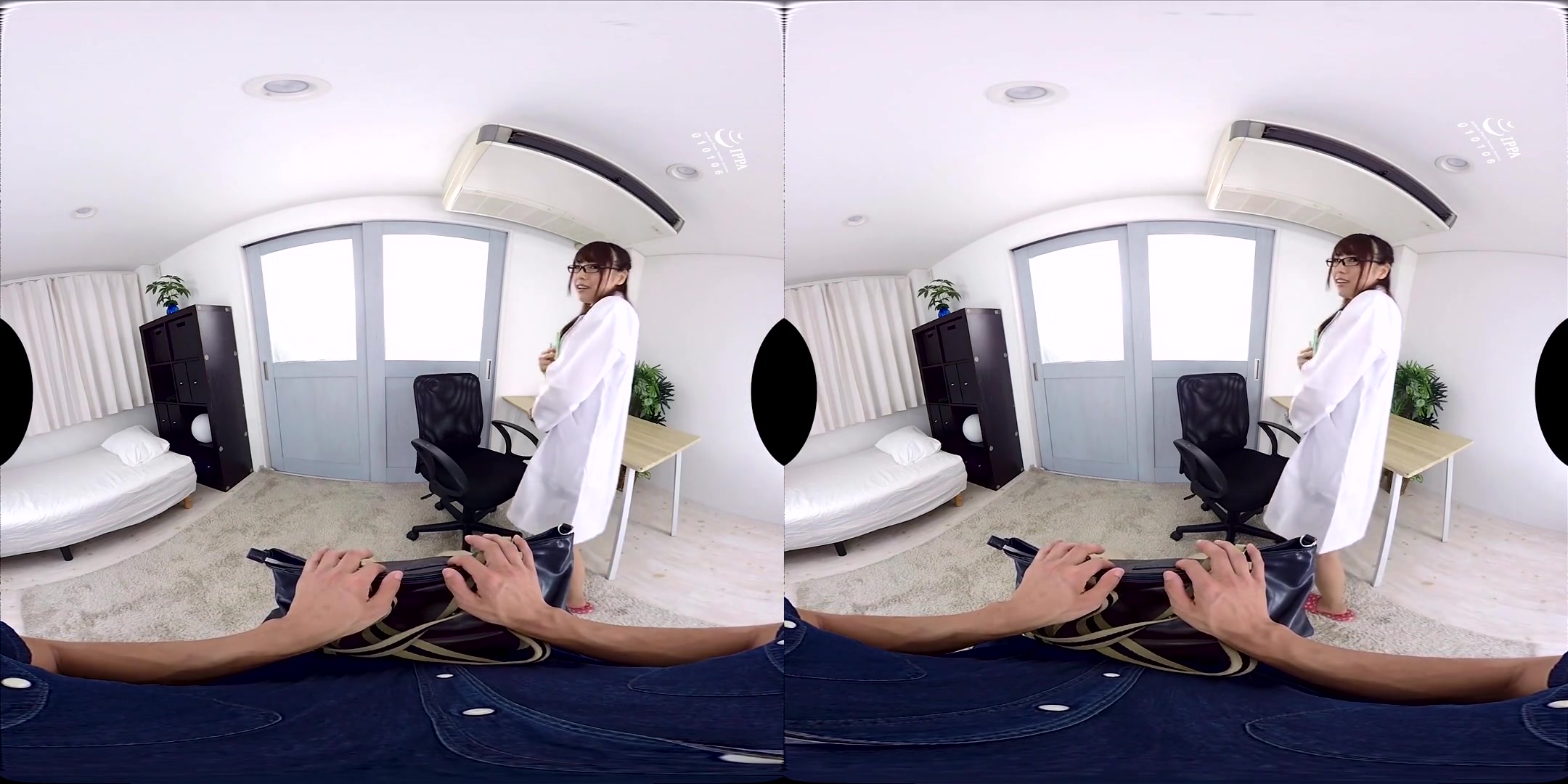 Sneaking In to the Clinic Where it' Rumored There' a too-Horny Doctor! - Asian Doctor Office Creampie