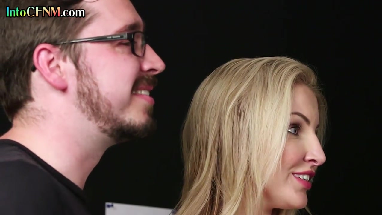 Classy CFNM babes deepthroating a guy