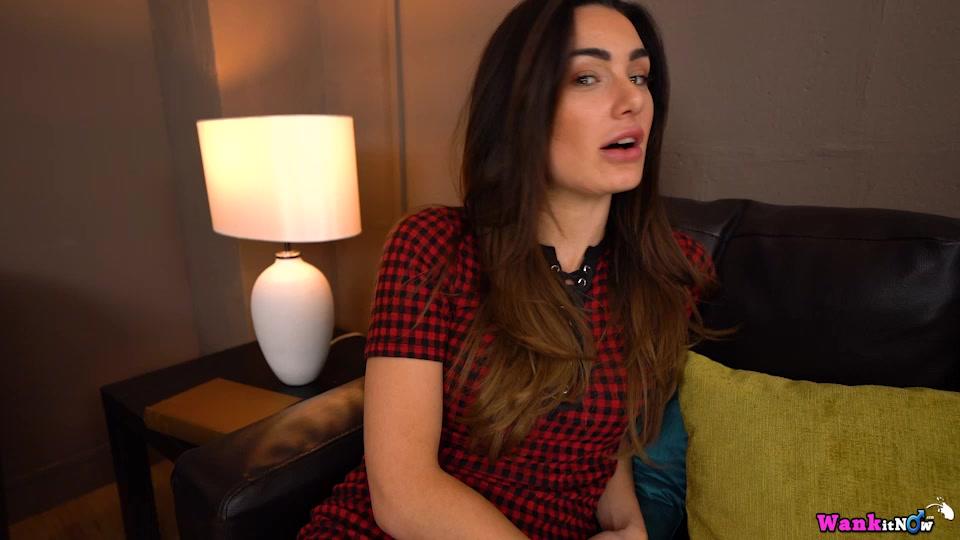 Laura - Little Game - Sexy Videos - WankitNow