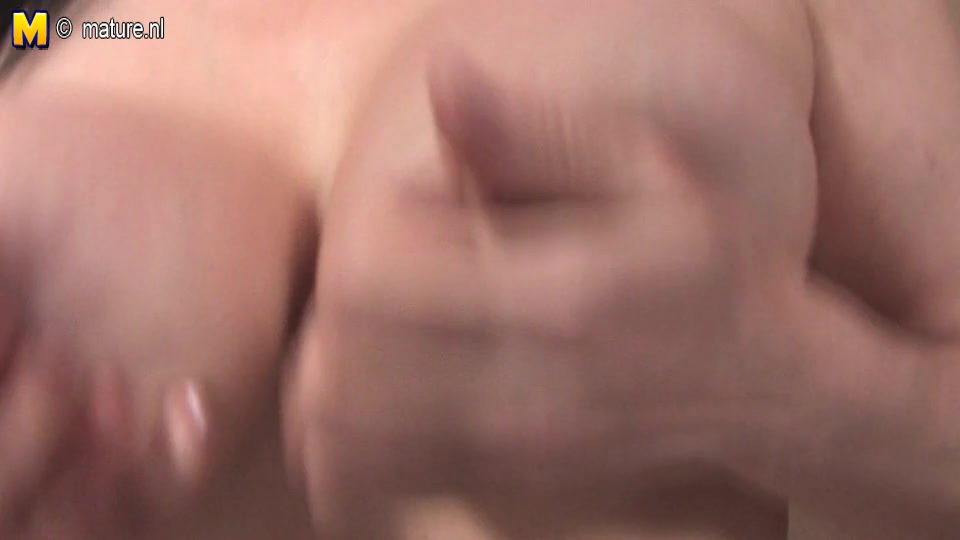 Naughty And Horny Mature Slut Playing With Her Dildo - MatureNL