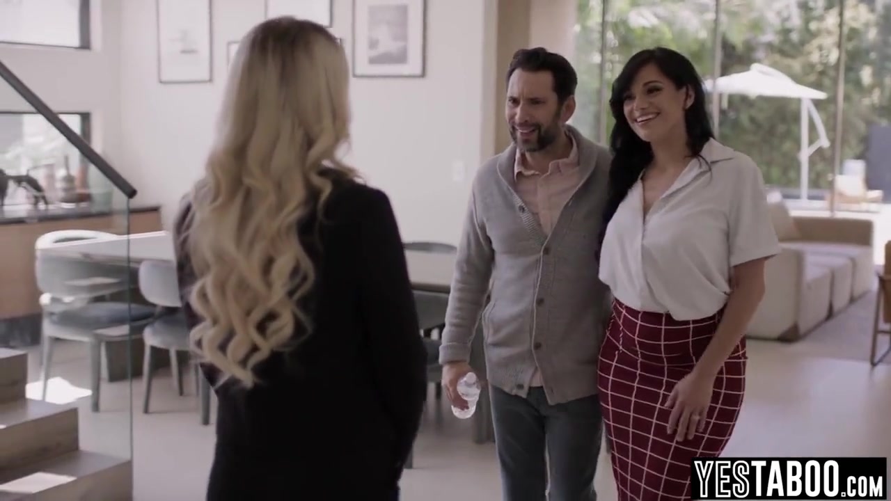 Lilly Bell, Tommy Pistol And Love Make - Stepmommy Realtor Make Love Clients Big Male Pole Hubby