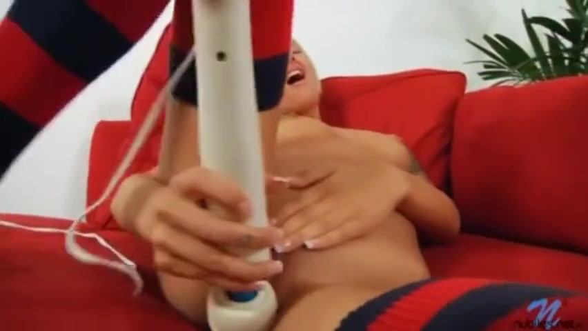 Cute 18+ Body Shaking Intense Orgasm - Emma Mae