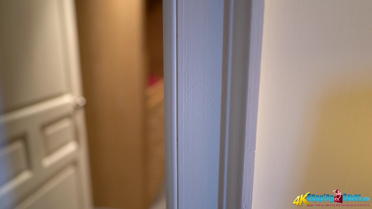 Sophia Smith - Peeping Tom - BoppingBabes