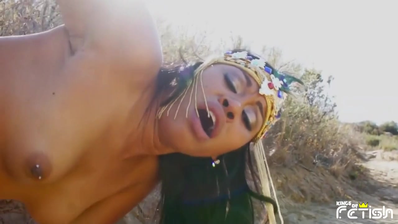 Ebony Babe Gets Deep Fucked Outdoor By A White Man With Big Dick