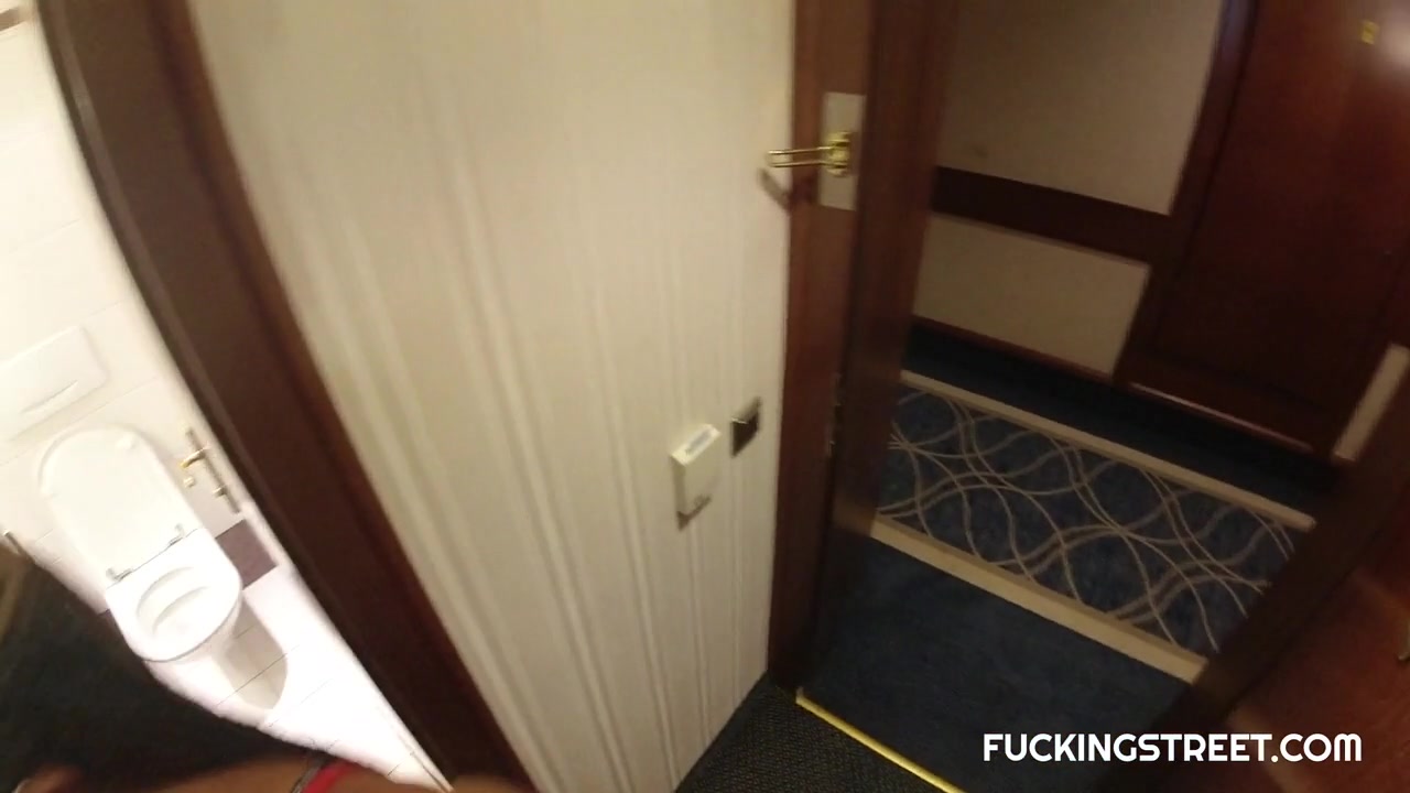 Chloe Lamour in He Invited Her For Ice Cream And Something More - Porncz