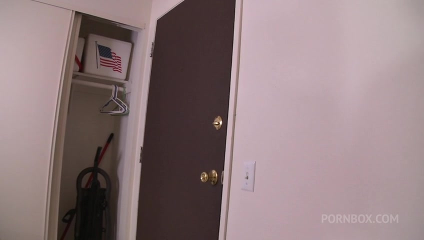 Blonde Pornstar Angelina Ash Tests A Sybian And Then Gets Railed Hard - PissVids