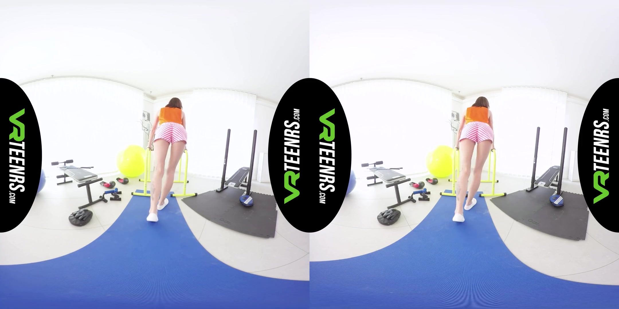 Lavana Lou in VR teen 18+ Masturbating In Gym Room - VRTeenrs