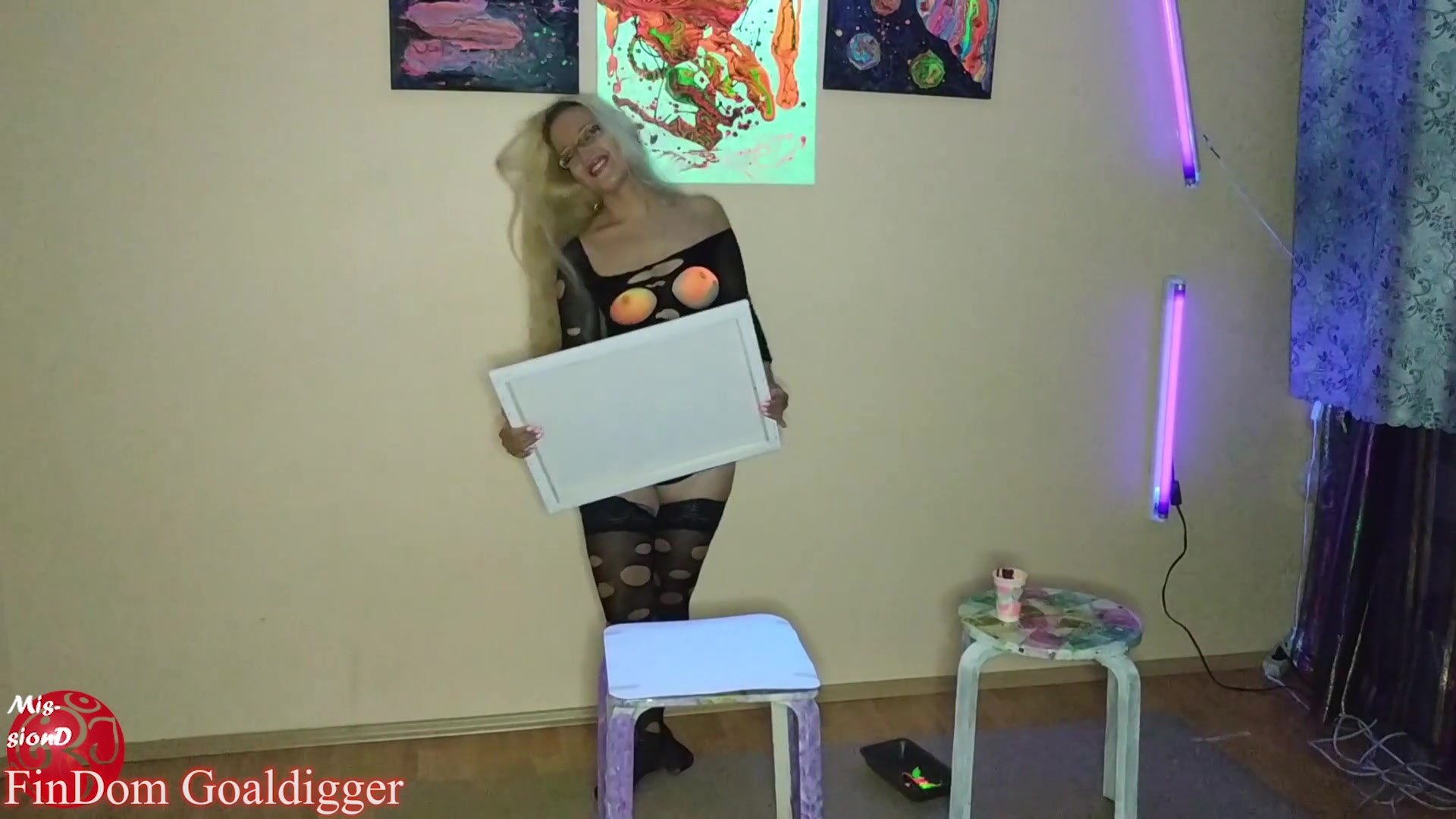 Bare Tits Painting Art With Eye Glasses - Sex Movies Featuring Findom Goaldigger