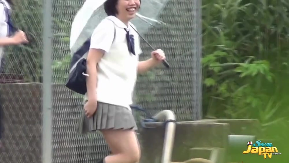 Pretty Misses In Passing 4 - SexJapanTV
