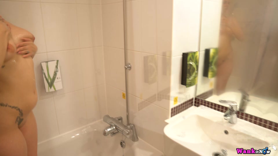 Dolly - Shower WANK - Sexy Videos - WankitNow