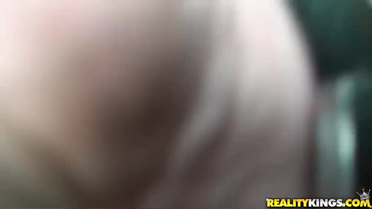Hot girl masturbating a guy and doing a blowjob while he is driving a car