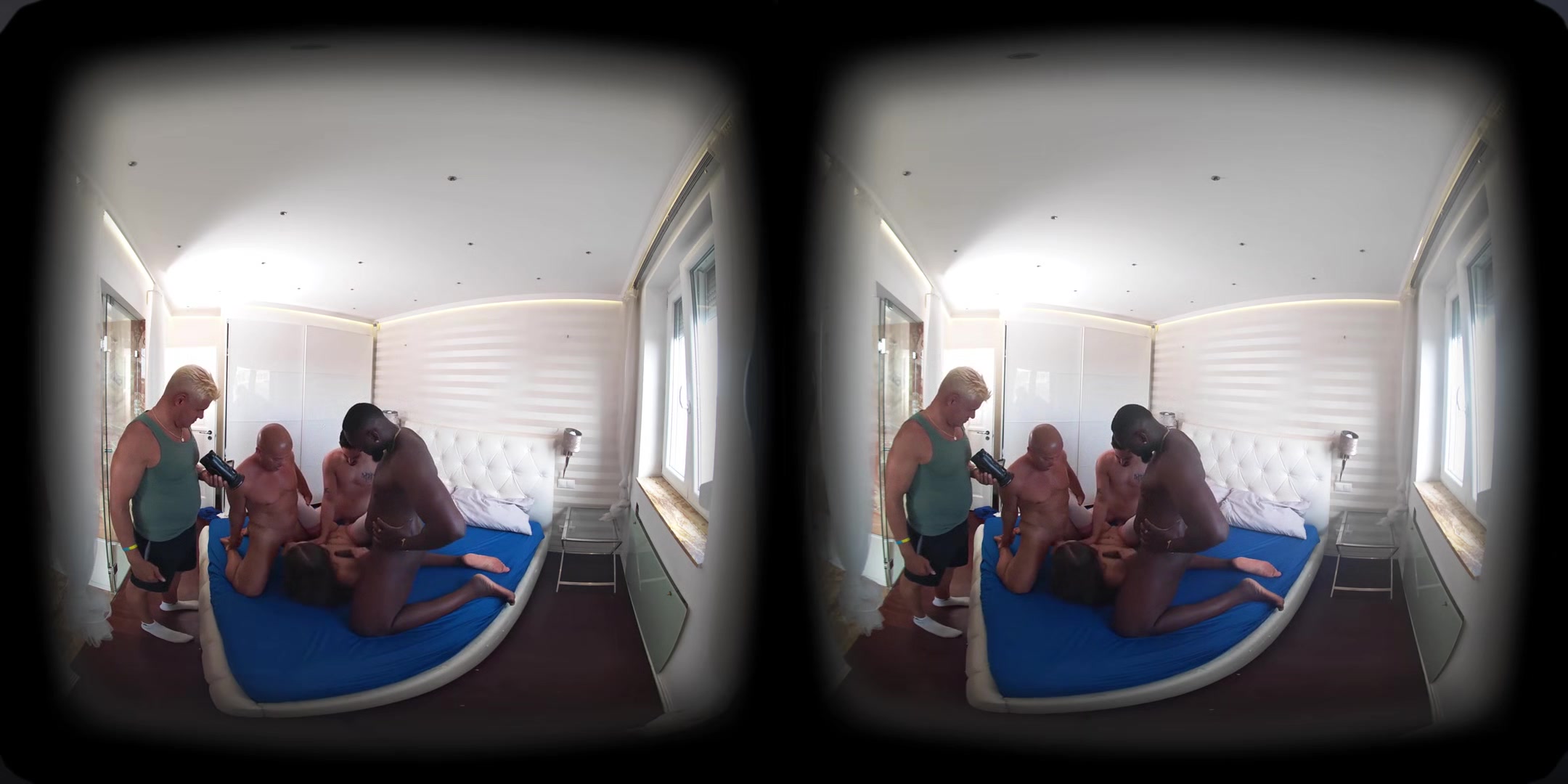 Amber Bloom – Behind The Scenes Vr Part One - First Scene Of