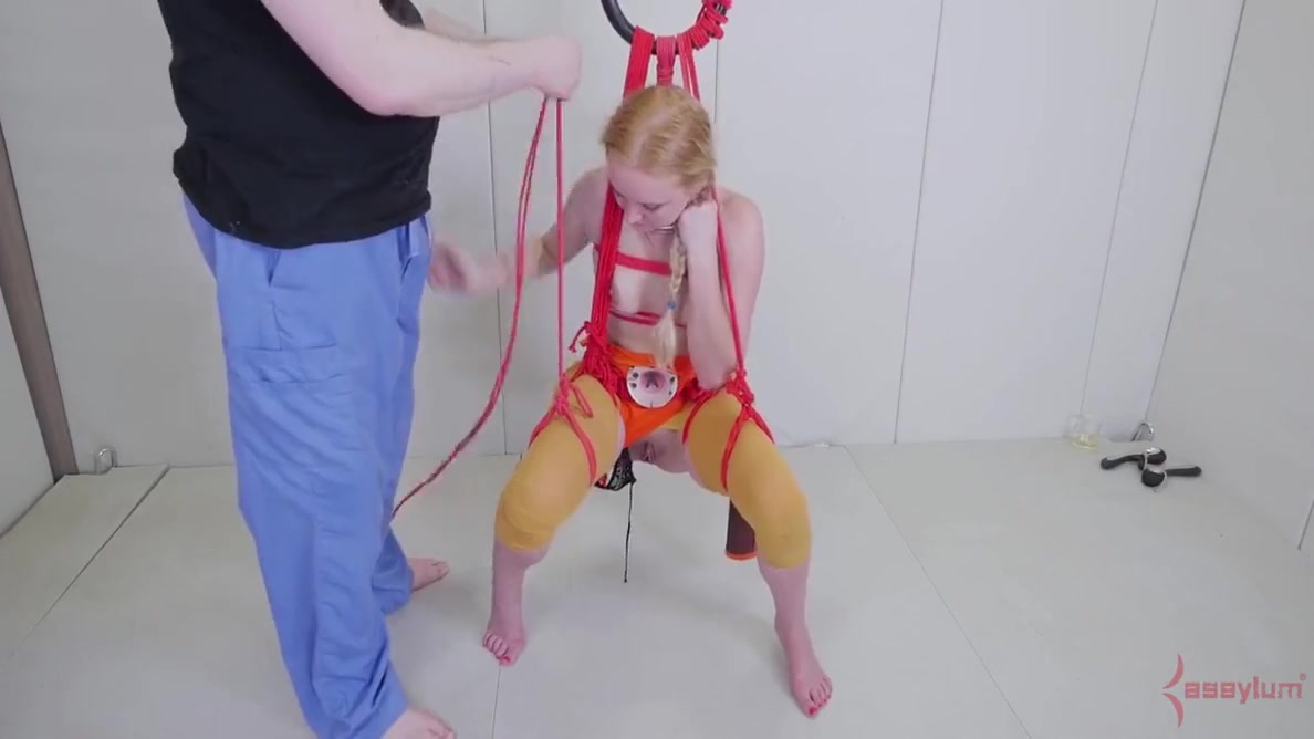 Ass Punishment Sub Is Degraded And Suspended - Anneliese Snow