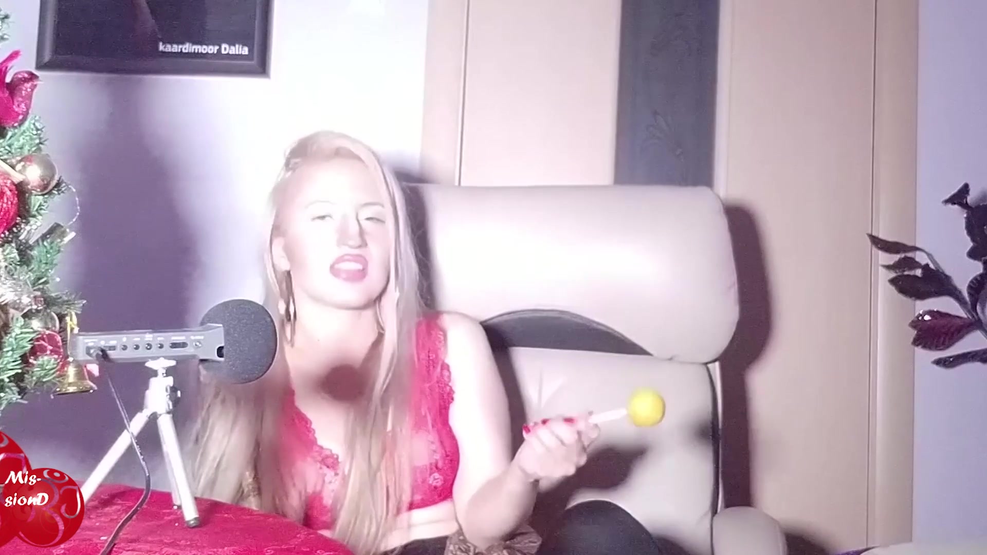 Lollipop Licking And In Russian Speaking - Sex Movies Featuring Findom Goaldigger