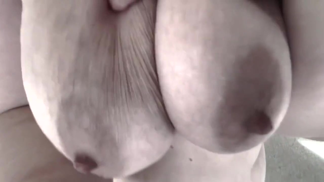 Giantess Alice Plays With You In The Air Before Swallowing You Whole And Digesting Through Her Body