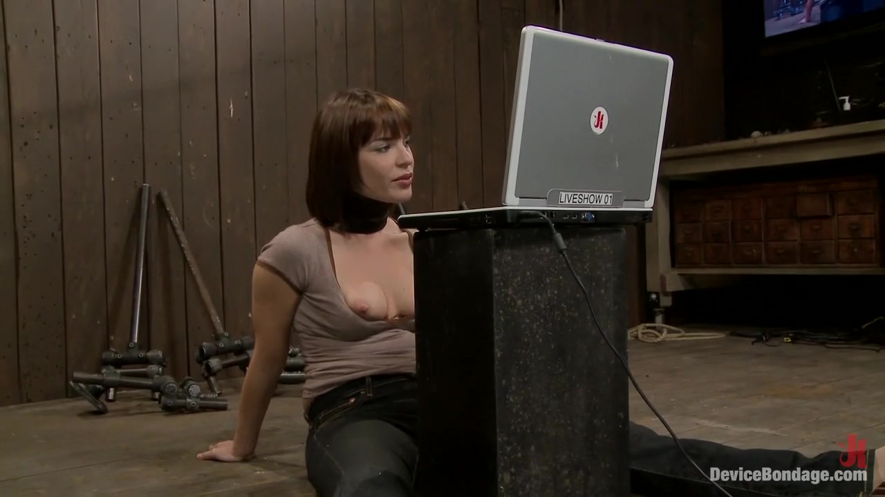 Dana DeArmond, Nika Noire and Ariel XPart 1 of 4 of the May Live Feed