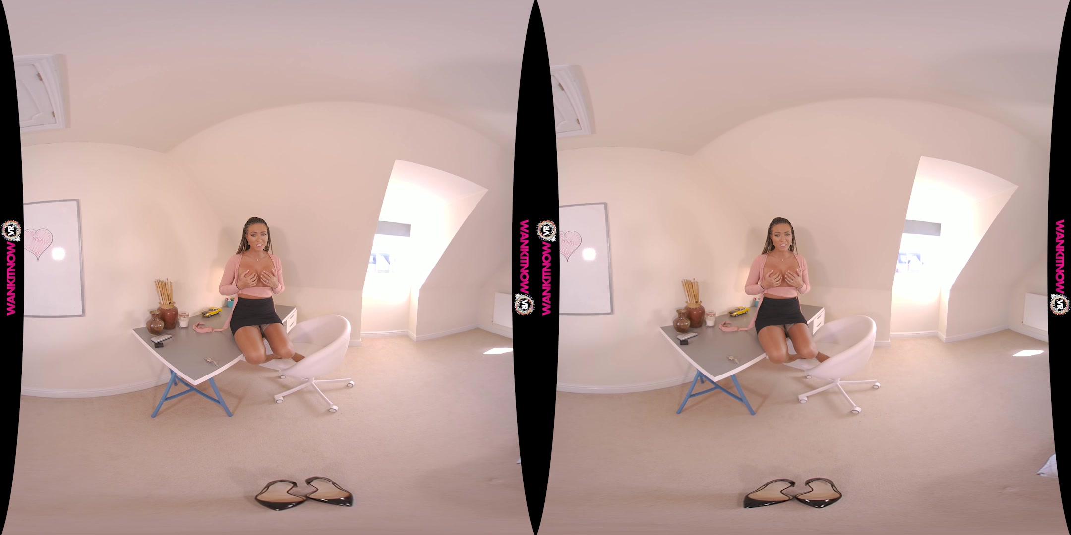 Wank For Me Thief featuring Natalia Forrest - WankitNowVR