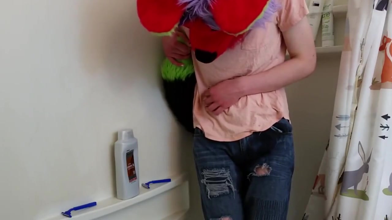 Stupid Vixen Wets Her Pants