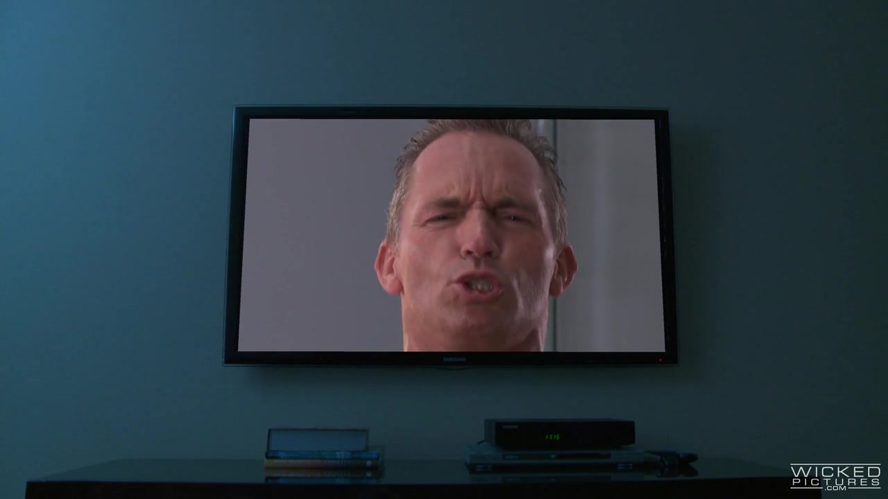 Veronica Avluv In Divorcees, Scene 2