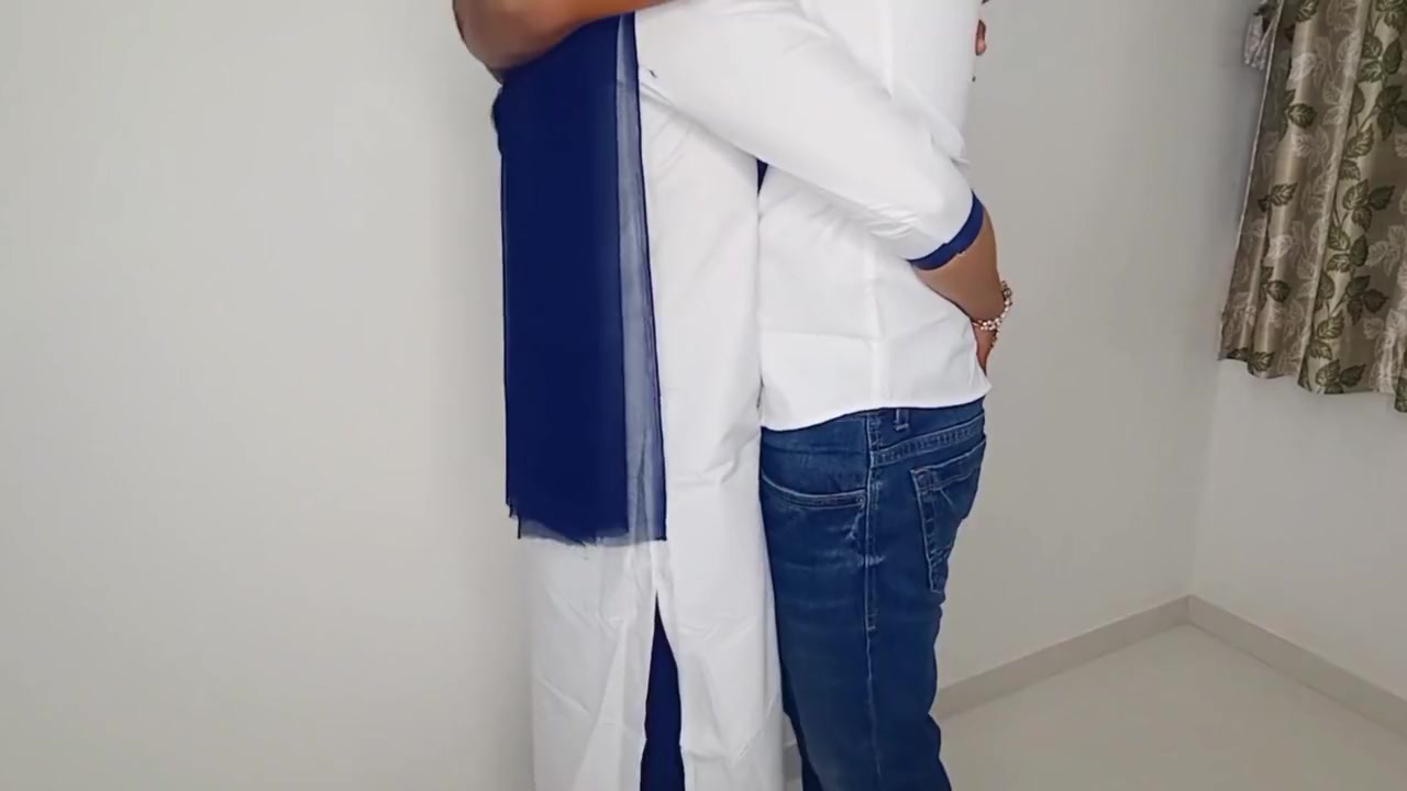 ඉසකල සර ගන බරනන බ Sri Lankan School Babe Fucked By Class Teacher