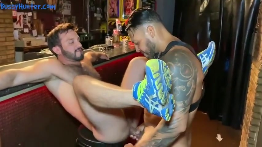 2 Hungry Asses Looking For Cock With Viktor Rom