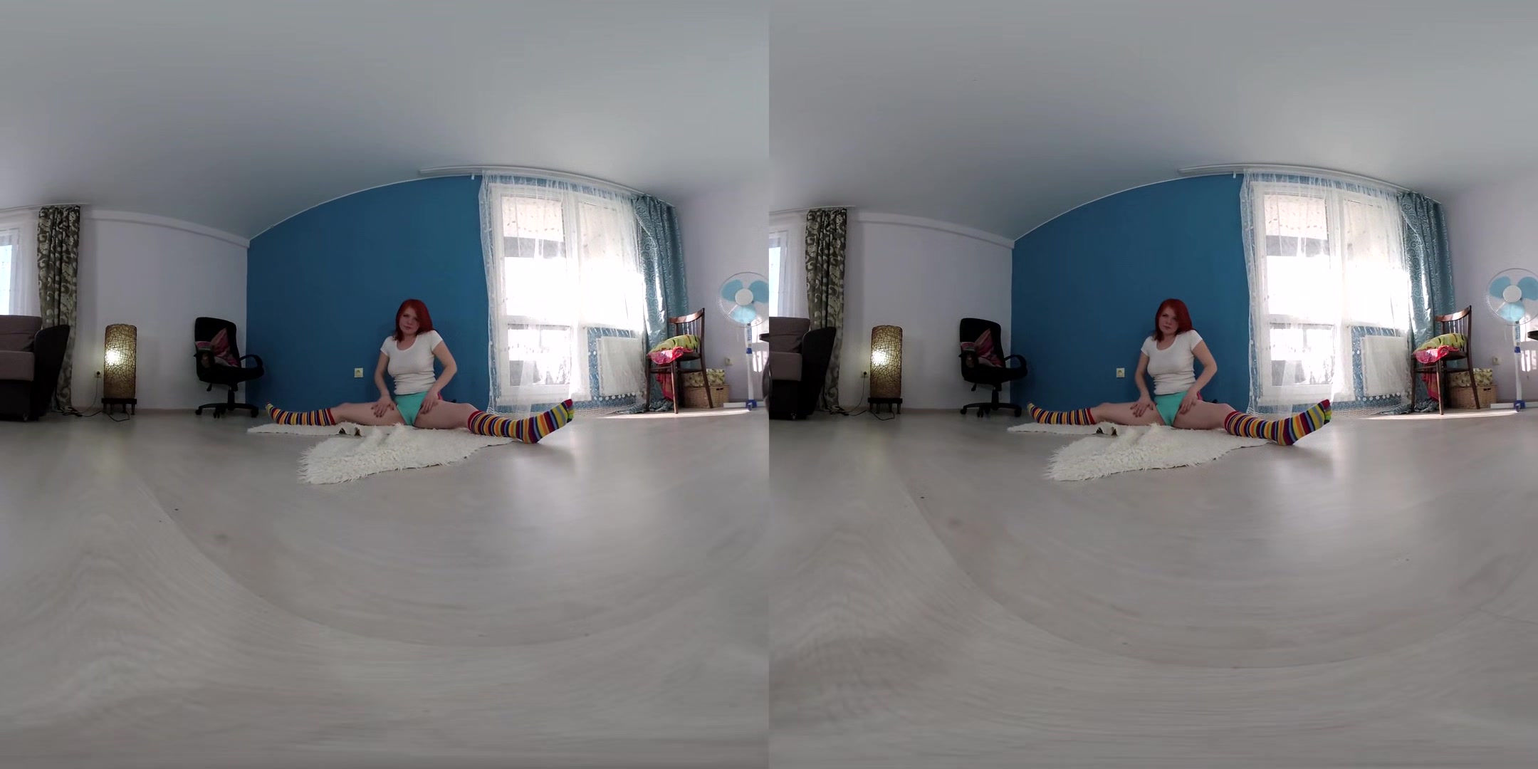 Lissared Does Gymnastic - Solo Model Flexible Naked Yoga