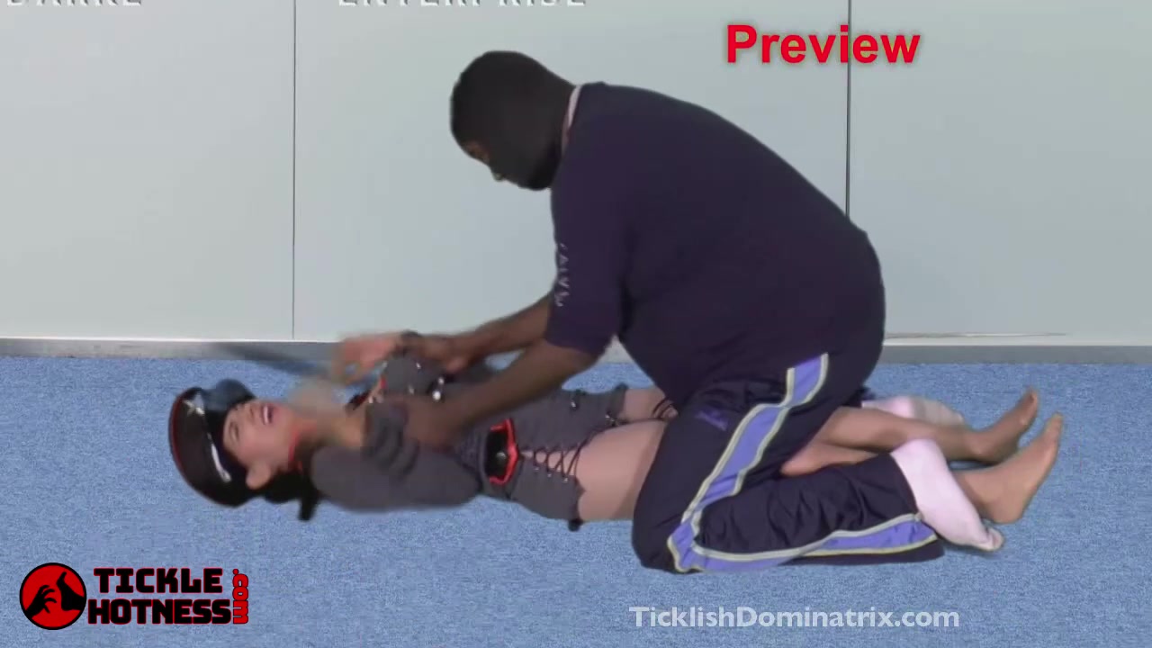5 Fingers Of Tickle Horror - Ticklevideos