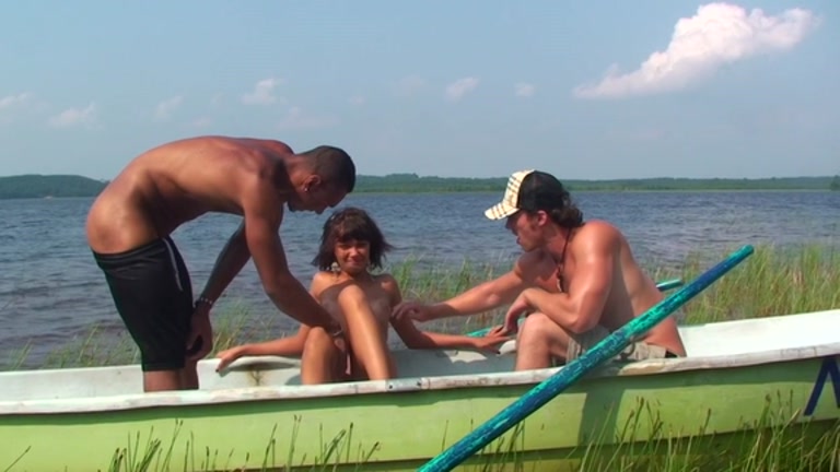 Exposed student 18+ hotty stretched and double screwed in the boat