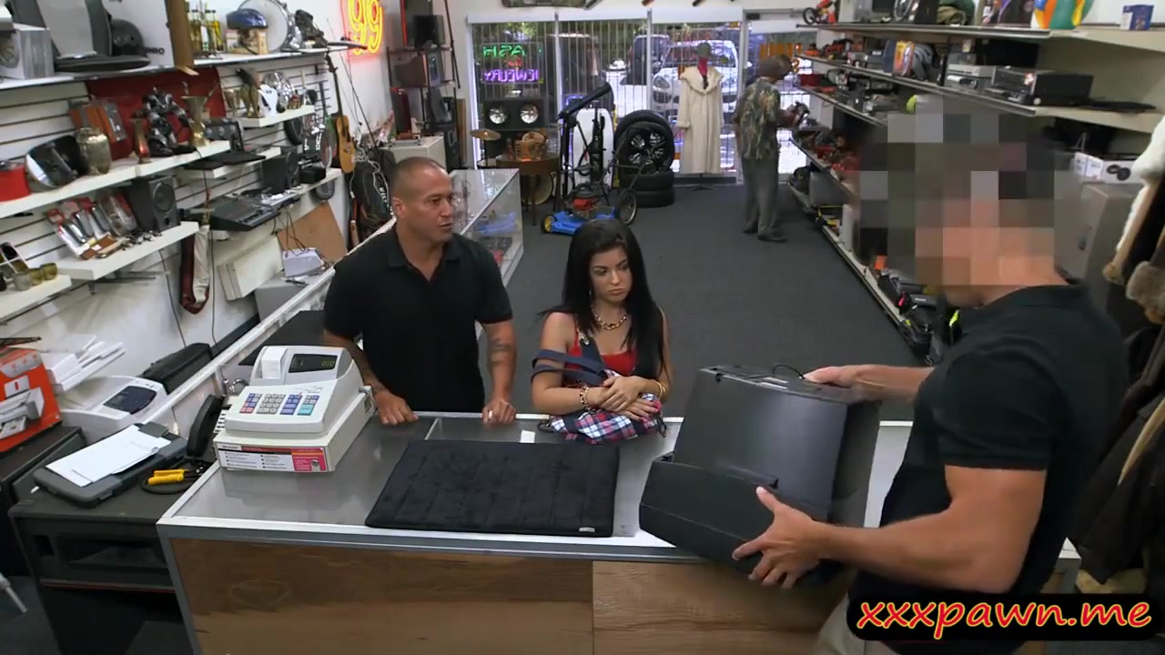Hot Latin Chick Trying To Sell Her Tv Banged By Pawnsho