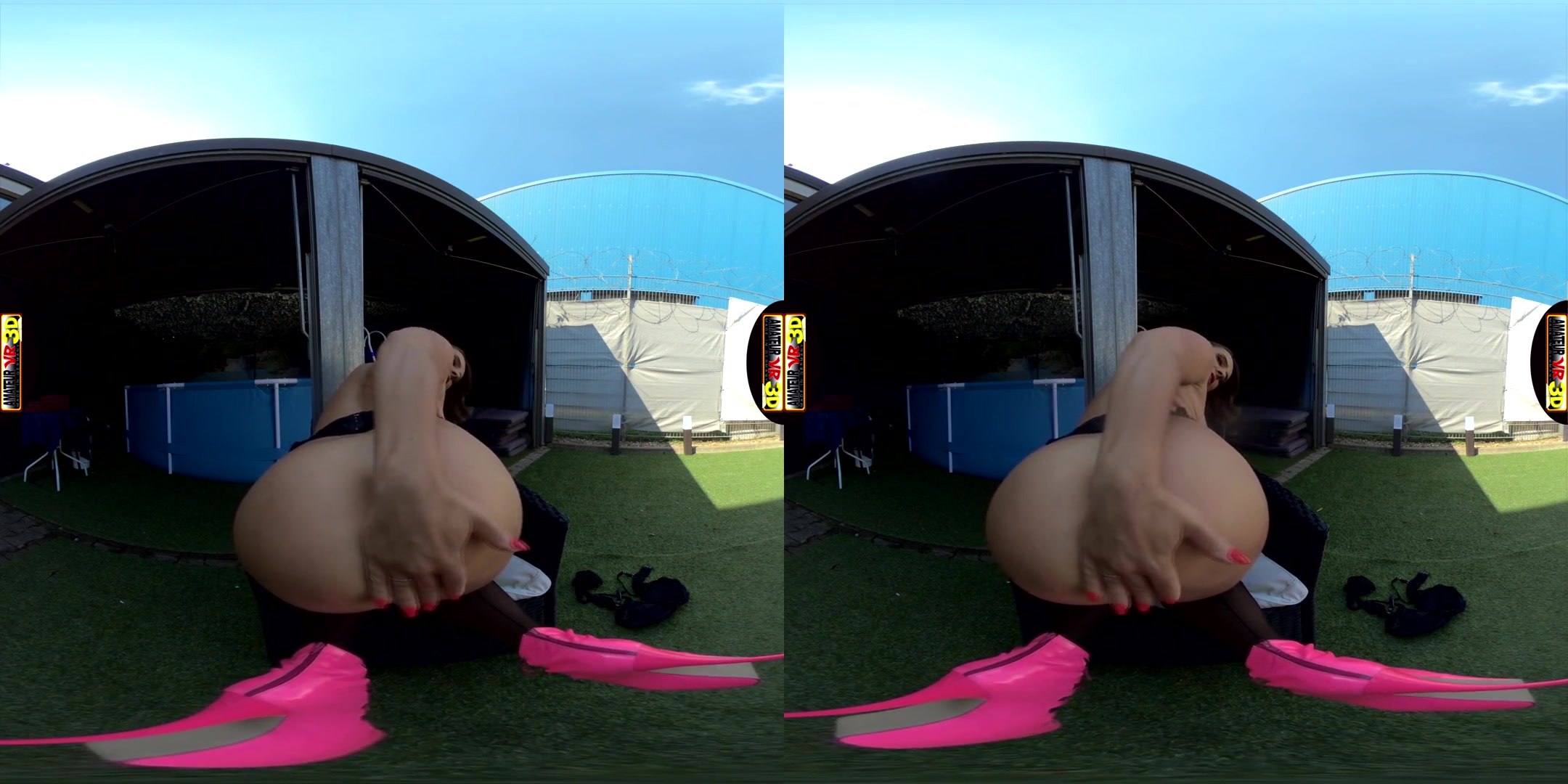Sexy Susi in Sexy Susi - She Starts Squirting for You... - AmateurVR3D