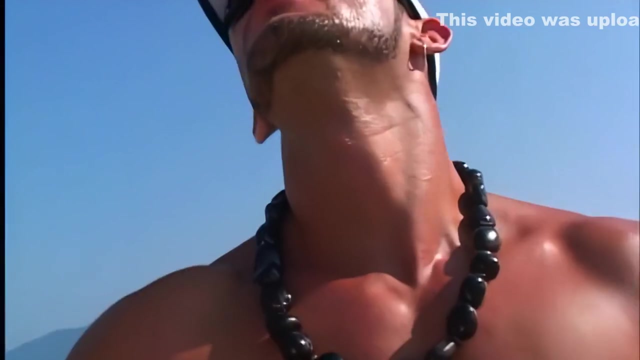 Featuring Vitor- Latinafever