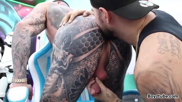 Tattoo feet master licking face cum